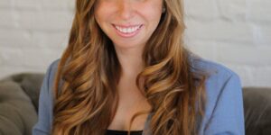 LaurenHeadshot